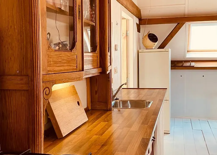 Let Op De Badkamer Moet Met Andere Gasten Gedeeld Worden * Goedereede