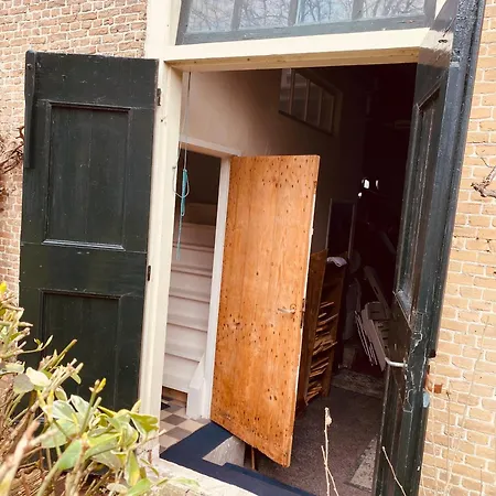 Let Op De Badkamer Moet Met Andere Gasten Gedeeld Worden דירה *